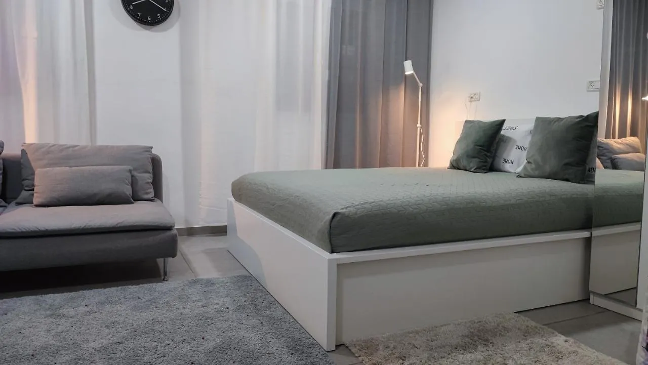 Studio Apartment 12 Minutes From Bahai'S Garden Haifa 0*,  Israel